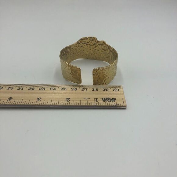 18K Gold Plated Women's Cuff Bracelet Modern Textured Look Hypoallergenic - Picture 12 of 12